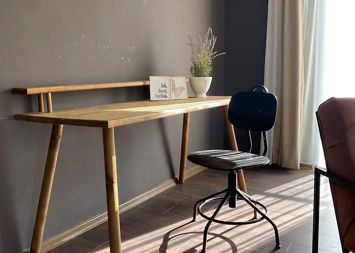 1003 Close To Spacious Consulates Apartament *