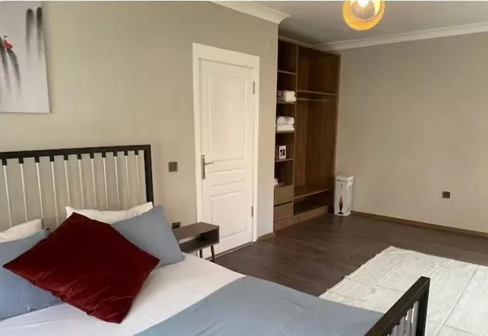 1003 Close To Spacious Consulates